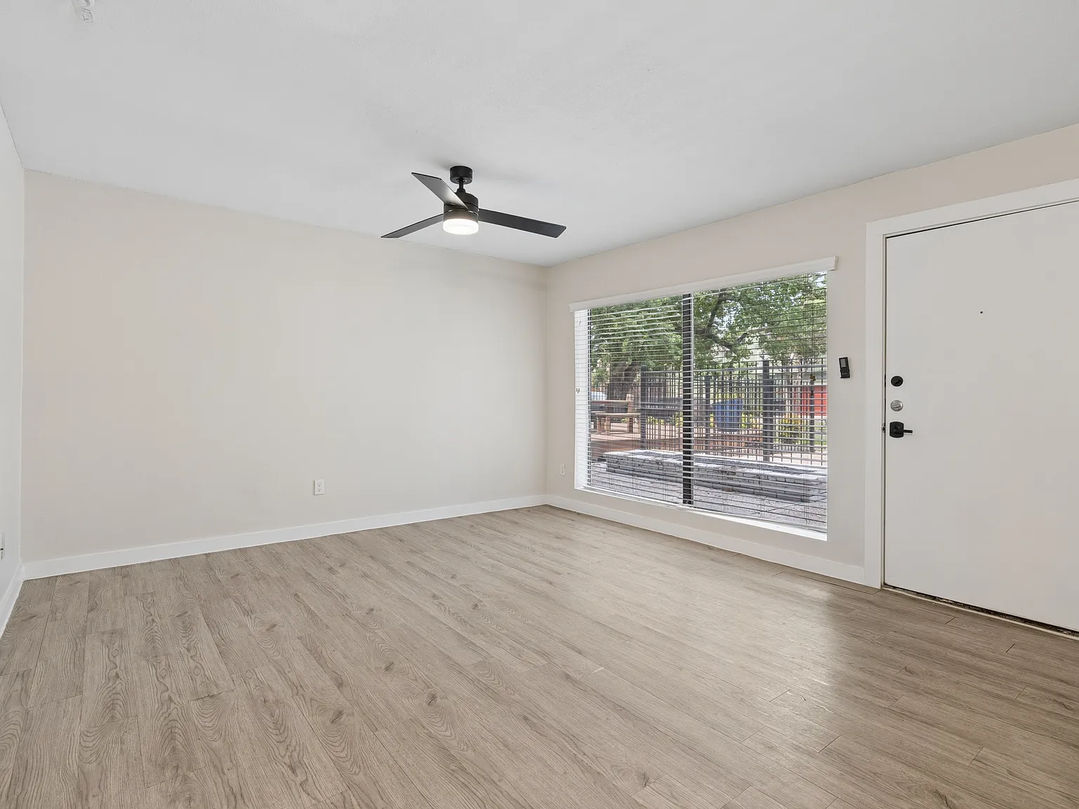 501 Branard Street - 12 — Photo 2