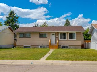 1321 E 39th St SE, Calgary, AB T2A 1H6