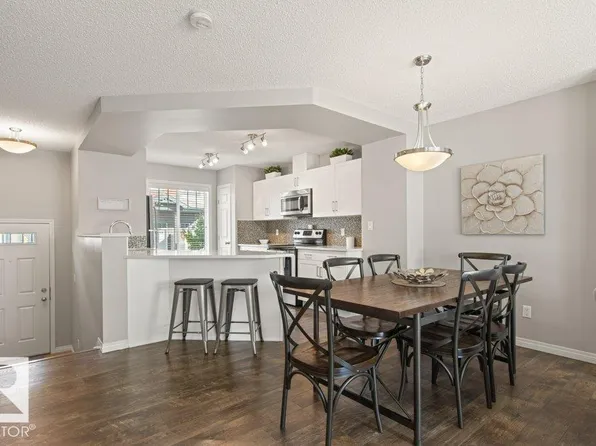 3305 Orchards Link SW #75, Edmonton, AB T6X 2H1