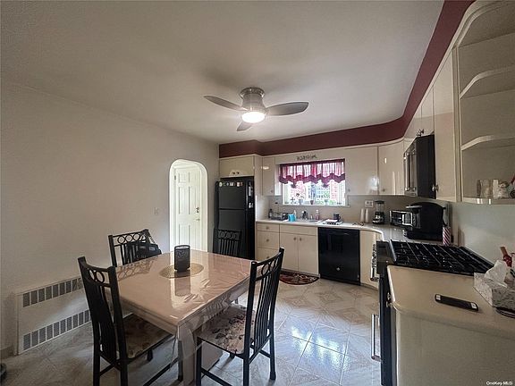 3rd image of 28-14 157th Street