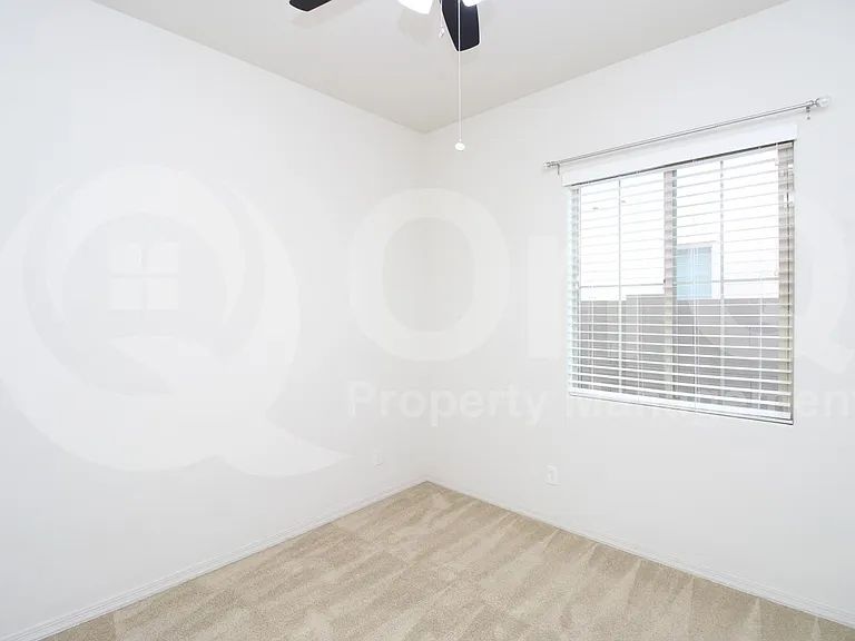 1863 E Canyon Way — Photo 17