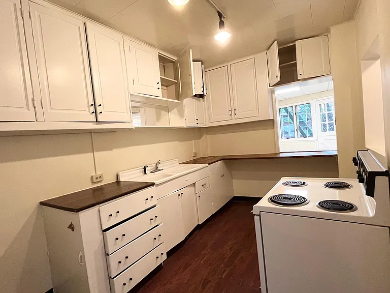 18 E Hamilton St #1 — Photo 2