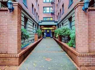 2109 NW Irving St UNIT 101, Portland, OR