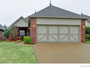 524 N Willow Ct, Jenks, OK 74037
