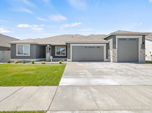 2895 Avrio Ave, Richland, WA 99354