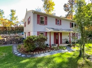 7A Huron Trl, Oak Ridge, NJ 07438
