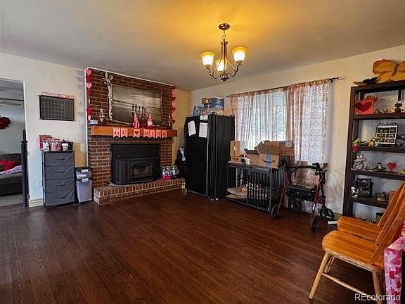 3rd image of 1402 Clemson Drive