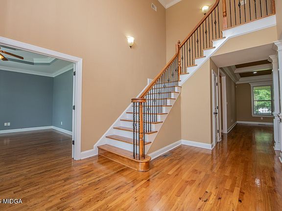 4th image of 303 Sage Meadows Ln