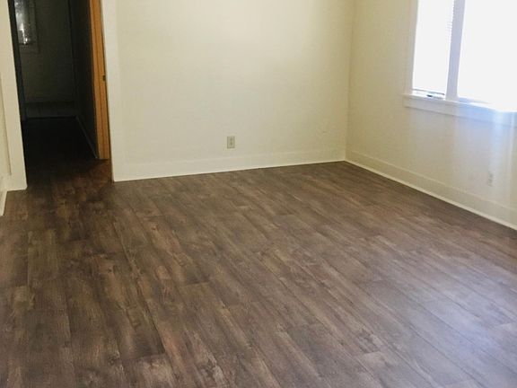 4th image of 1055 N Gage Ave