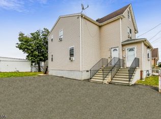 813 Gilchrist Ave, Linden, NJ 07036