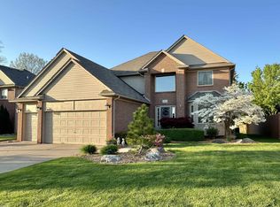 52608 Cleveland St, New Baltimore, MI 48047