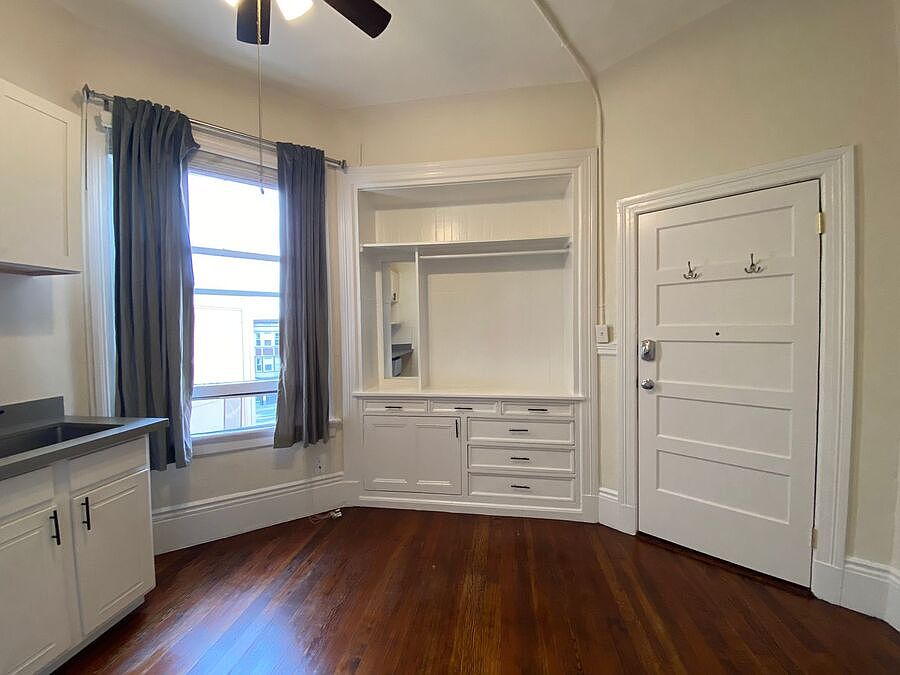 1st image of 1876 Market St #27
