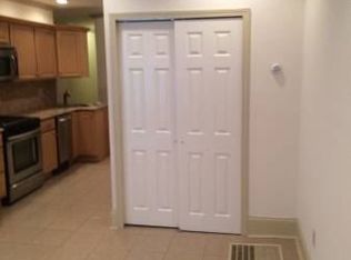 212 Christian St #1, Philadelphia, PA 19147