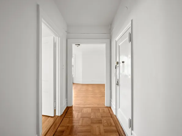 401 West End Avenue 6E image 9 of 9