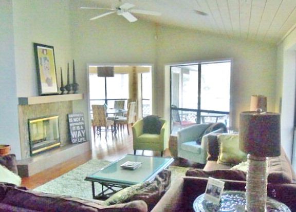 5th image of 322 Lakeshore Way