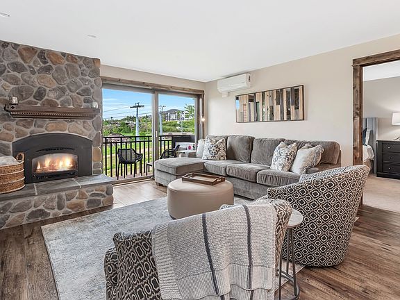 3rd image of 2420 Ski Trail Lane UNIT 308