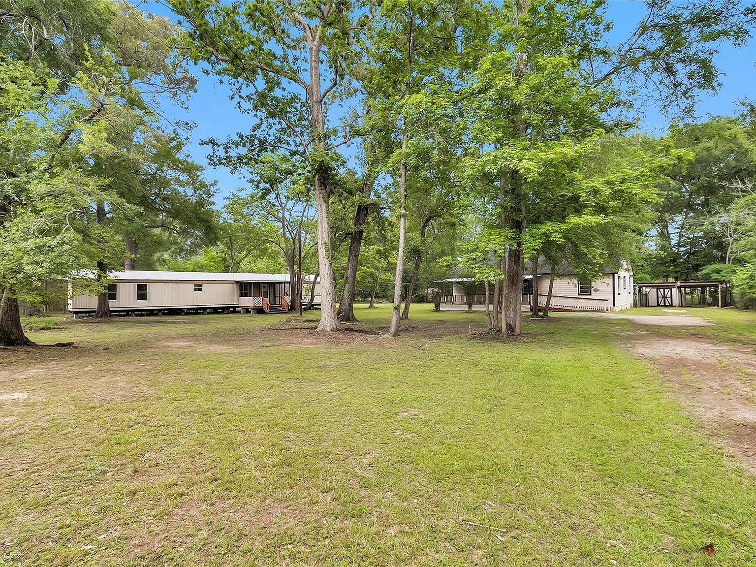 3 bed, 2.0 bath, 1216 sqft, $1,250 — Photo 2