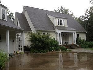 2nd image of 260 Oak Stone Dr