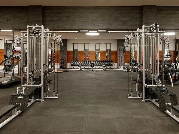 60 Riverside Boulevard image 16 of 20