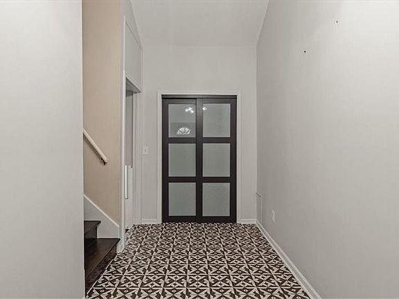 4th image of 4716 Fontana St