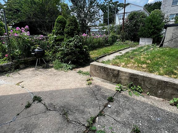 5th image of 265 Glenhill Ave Floor 1