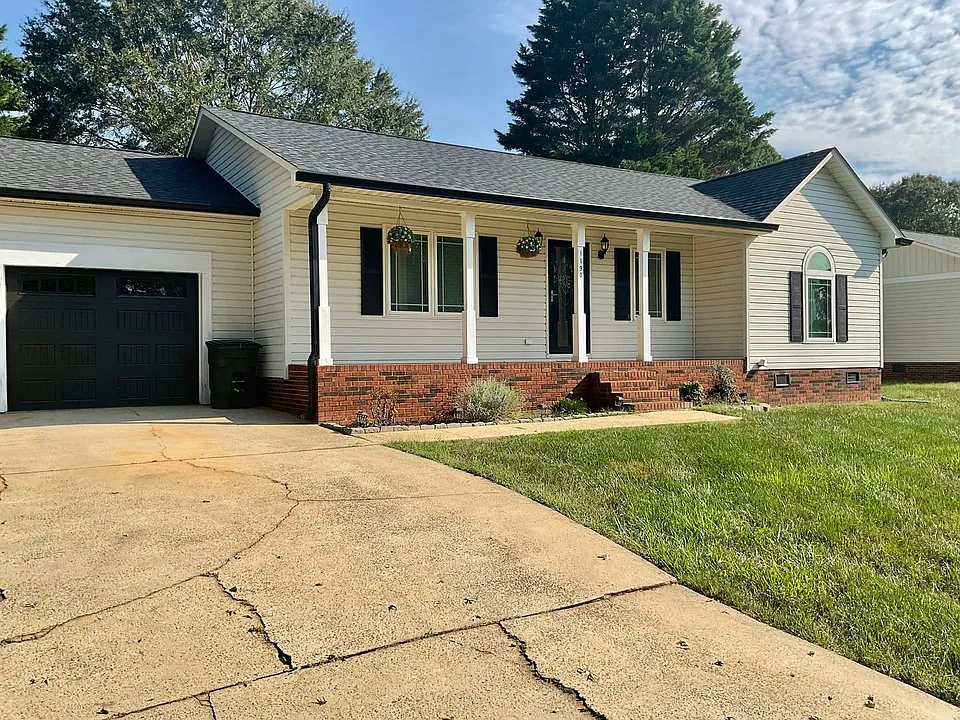 1190 Park Cir