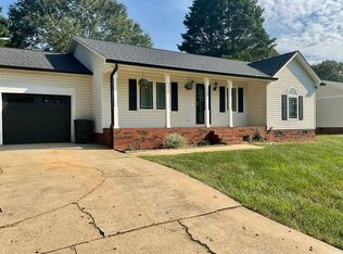 1190 Park Cir, Lincolnton, NC 28092