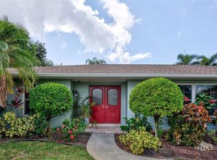 1813 Plum Ln, Venice, FL 34293