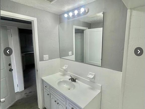 4th image of 4518 McGregor Ave #A-d