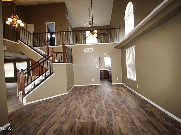2nd image of 12110 Singing Quail Dr