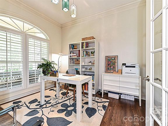 5th image of 1126 Concord Rd