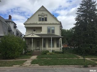 915 20th St, Rock Island, IL