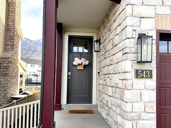 2nd image of 543 N Hawks Rise Ln