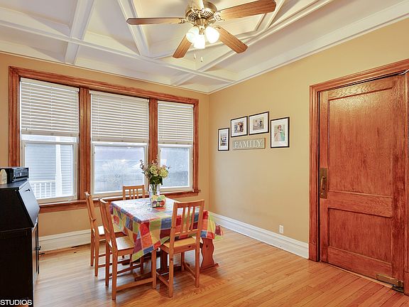 5th image of 4043 N Paulina St