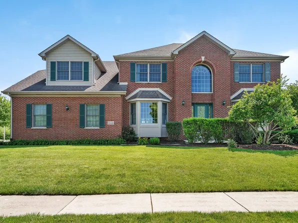 24441 S Blackhawk Dr, Channahon, IL 60410