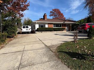 10229 Green Forest Dr, Silver Spring, MD 20903