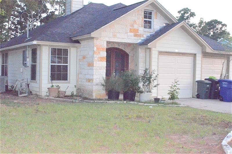 1st image of 407 Beto St