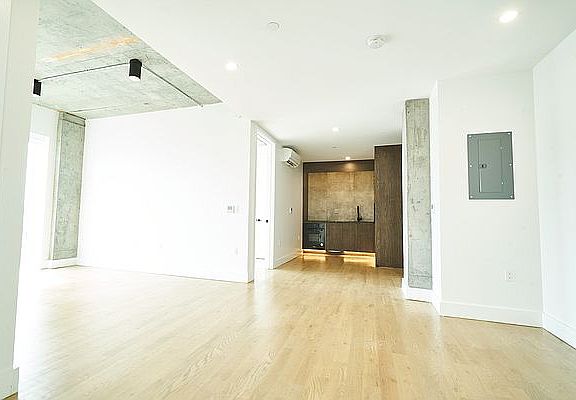 5th image of 188 Humboldt St #3JJ