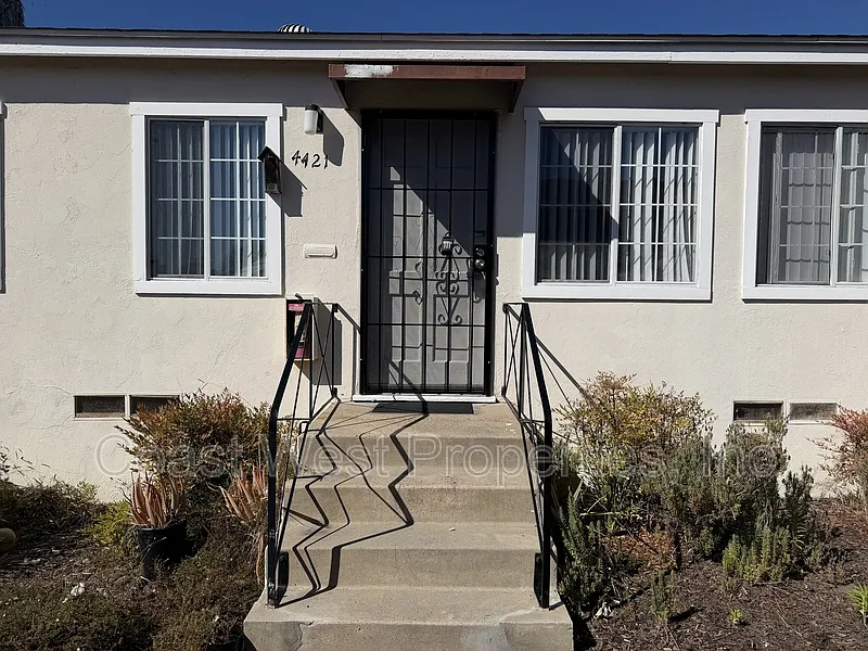 4421 College Ave