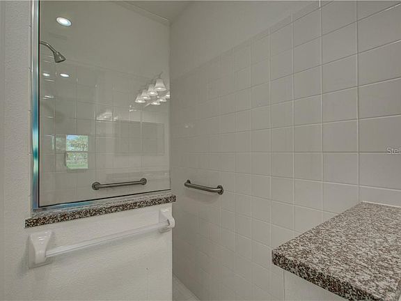 3rd image of 1316 Calle Grand St
