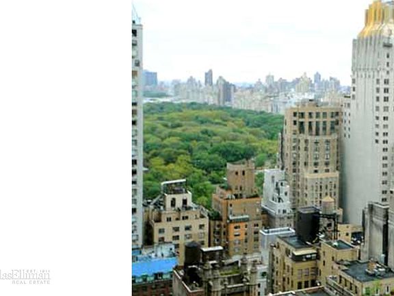 3rd image of 150 W 56th St APT 2903