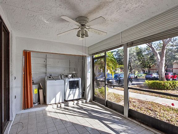 4th image of 4110 Carambola Circle #2111