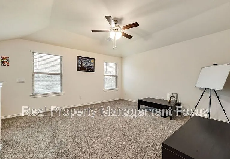 7205 Bledington Ln — Photo 18