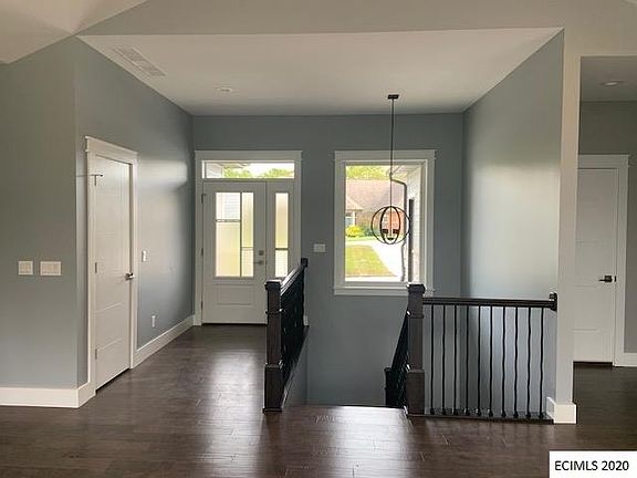 2nd image of 17283 Castlemaine Dr