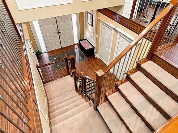 4th image of 10047 129th St