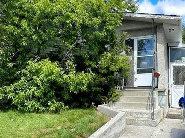 132 W Allandale Close SE, Calgary, AB T2H 1V9