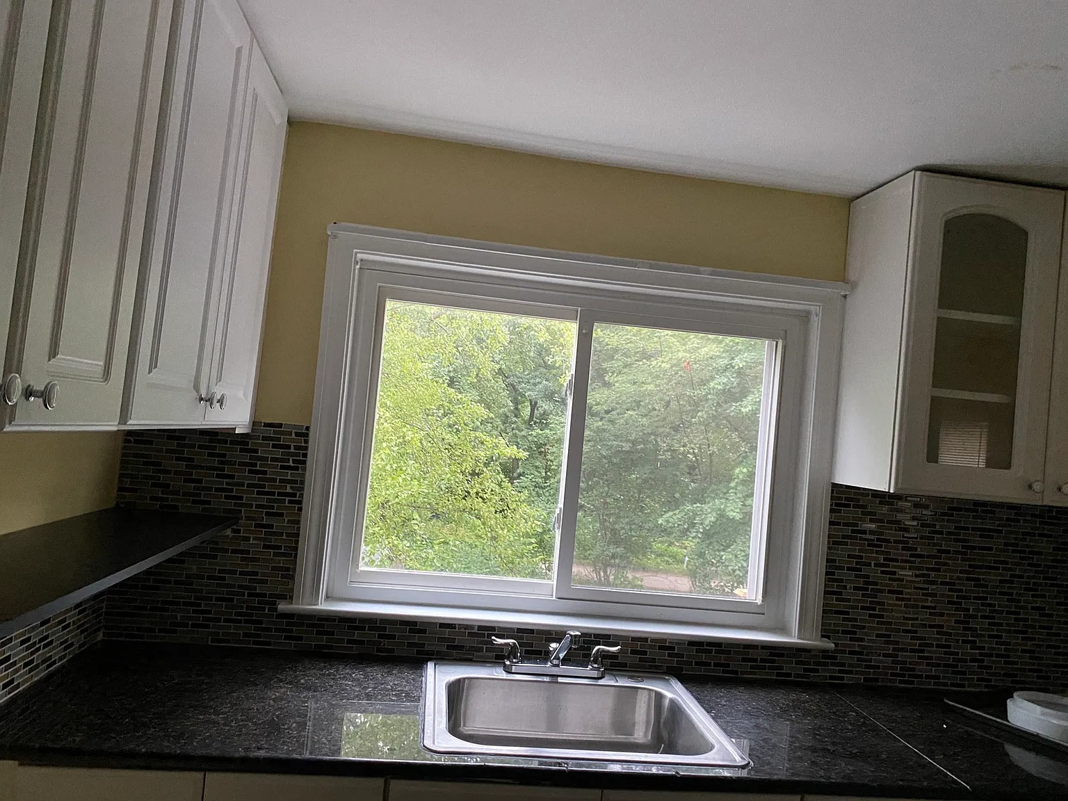 2 bed, 1.0 bath, 800 sqft, $2,600 — Photo 3