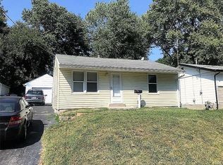 3709 High Dr, Saint Ann, MO