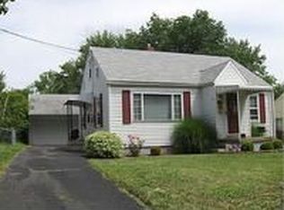 17 Burton Rd, Middletown, OH 45044