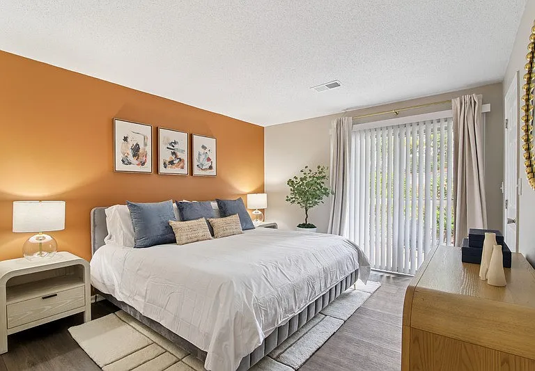 Wood Pointe Apartment Homes — Photo 7